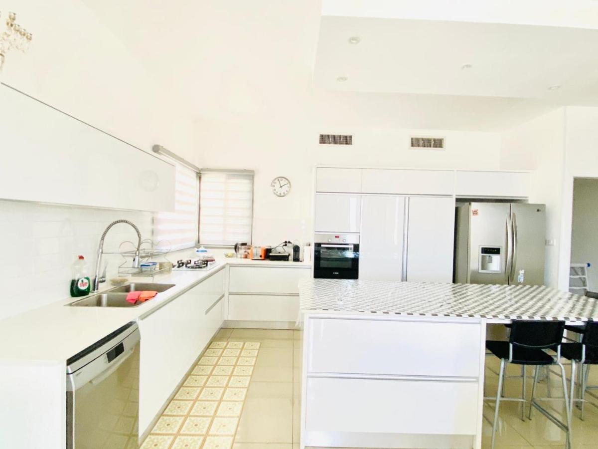 Stunning Penthouse With Sea Views And Private Heated Pool Apartment Ейлат Екстериор снимка