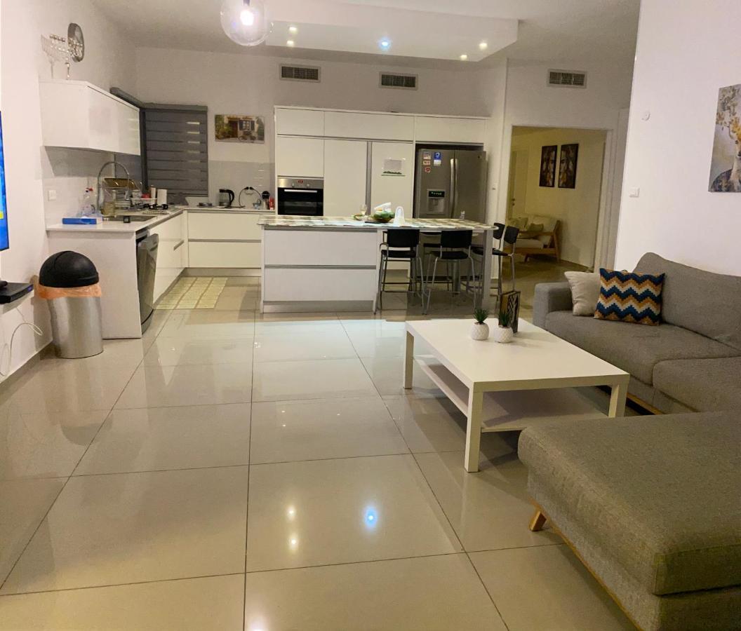 Stunning Penthouse With Sea Views And Private Heated Pool Apartment Ейлат Екстериор снимка