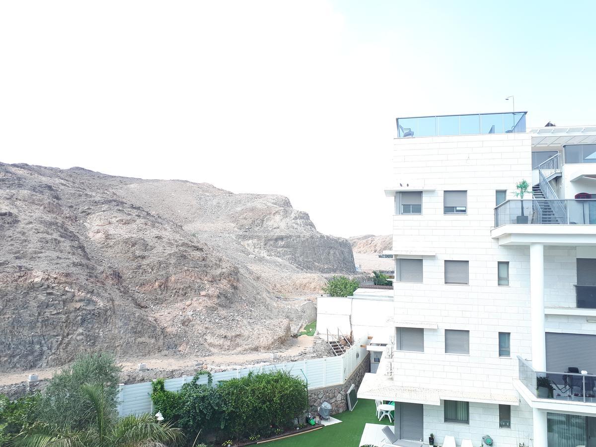 Stunning Penthouse With Sea Views And Private Heated Pool Apartment Ейлат Екстериор снимка
